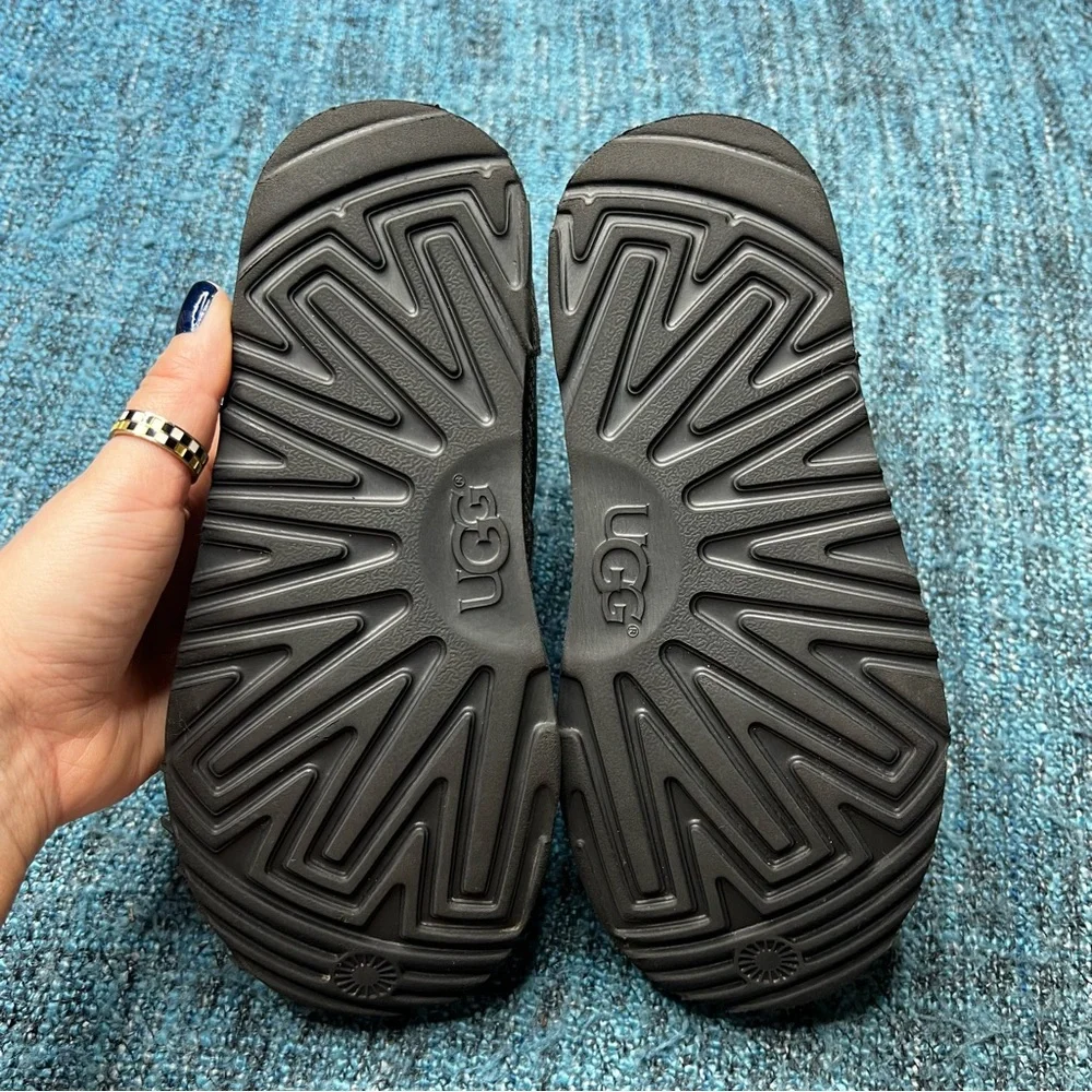 UGG brand style
